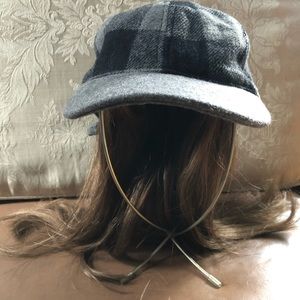 Gap baseball hat in black and gray plaid SZ M/L